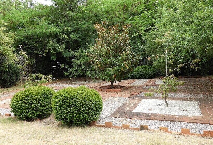 فندق Somerset Caravan Park