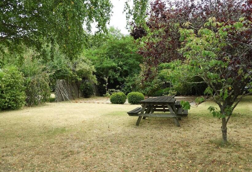 فندق Somerset Caravan Park