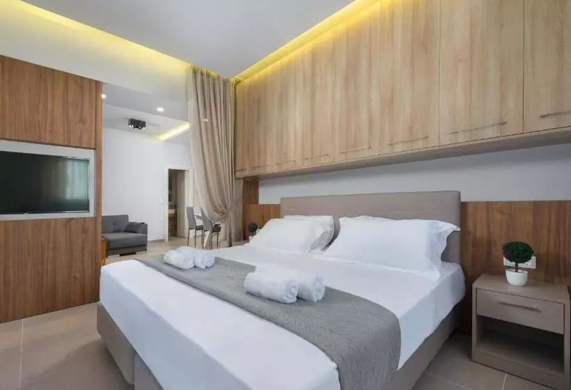 Lardos Luxury Apartments