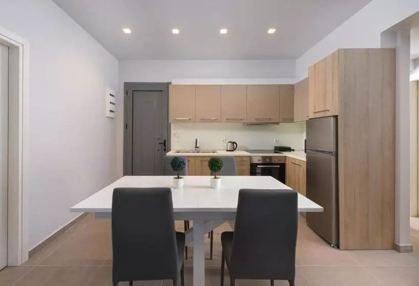 Lardos Luxury Apartments