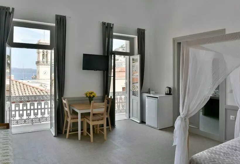 پانسیون Douskos Guesthouse