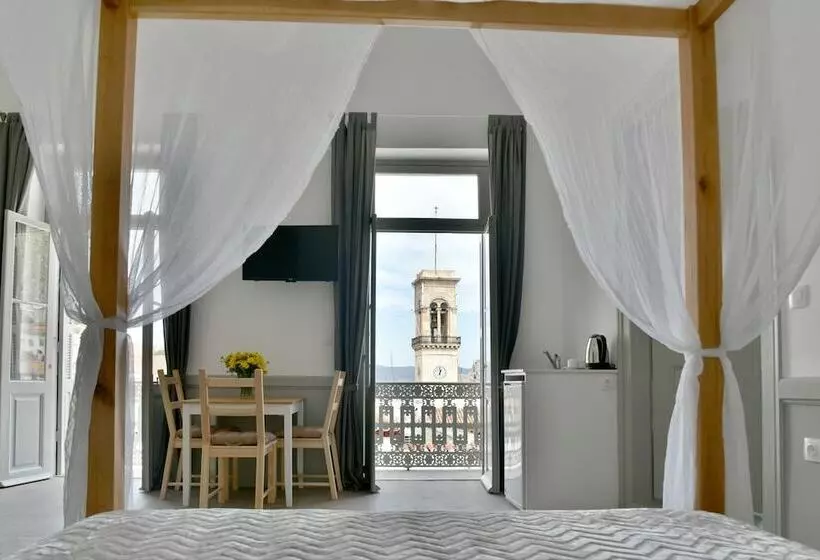 پانسیون Douskos Guesthouse