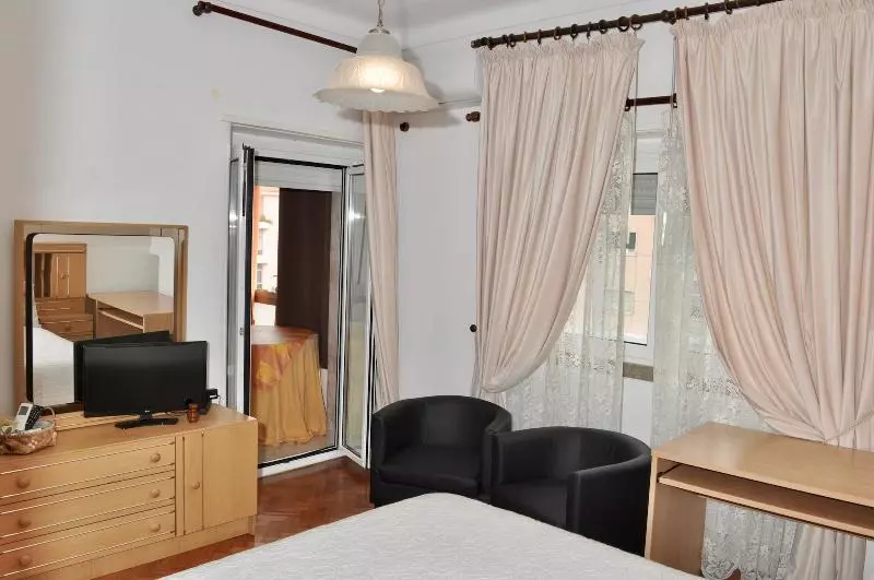 ペンション Mary Apartments