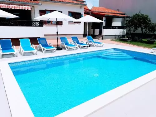 Apartments Rudez   Pool   Jacuzzi