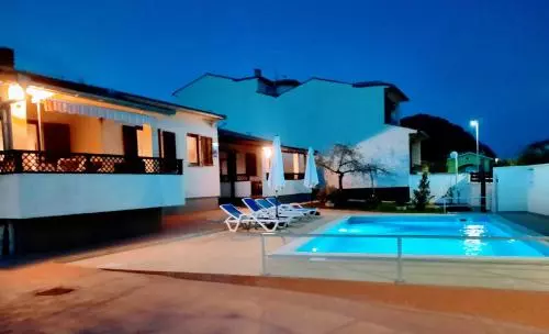 Apartments Rudez   Pool   Jacuzzi