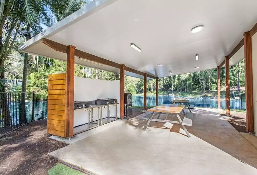 Landsborough Holiday Park