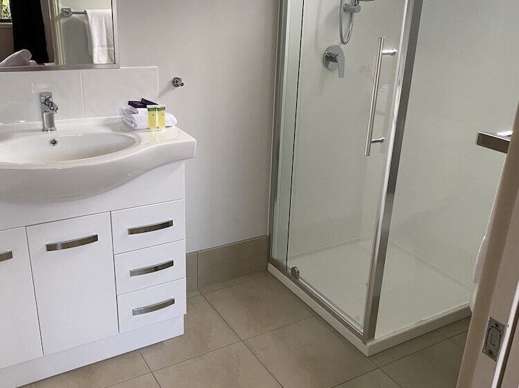 Landsborough Holiday Park