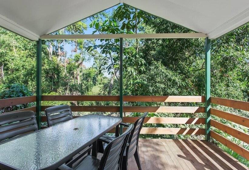 Landsborough Holiday Park