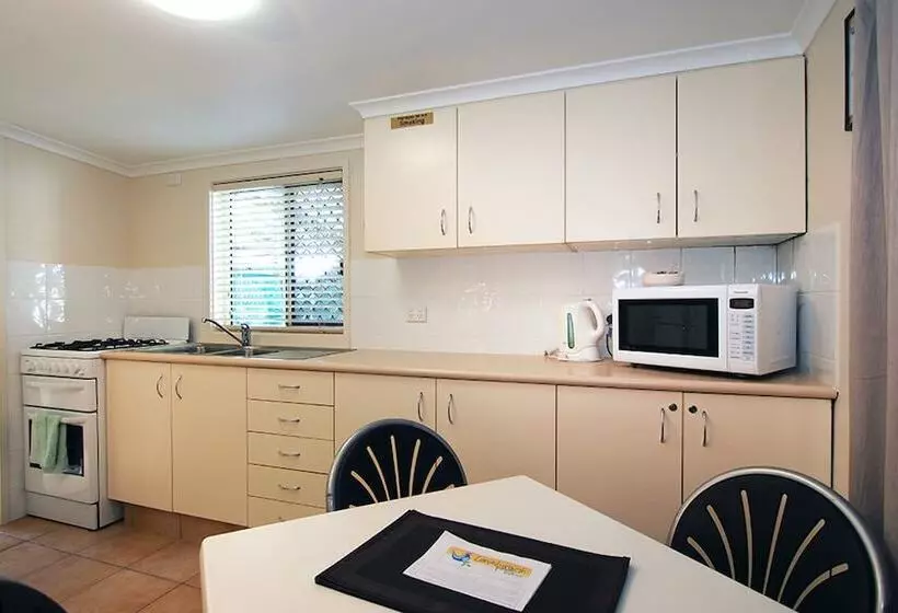 Landsborough Holiday Park