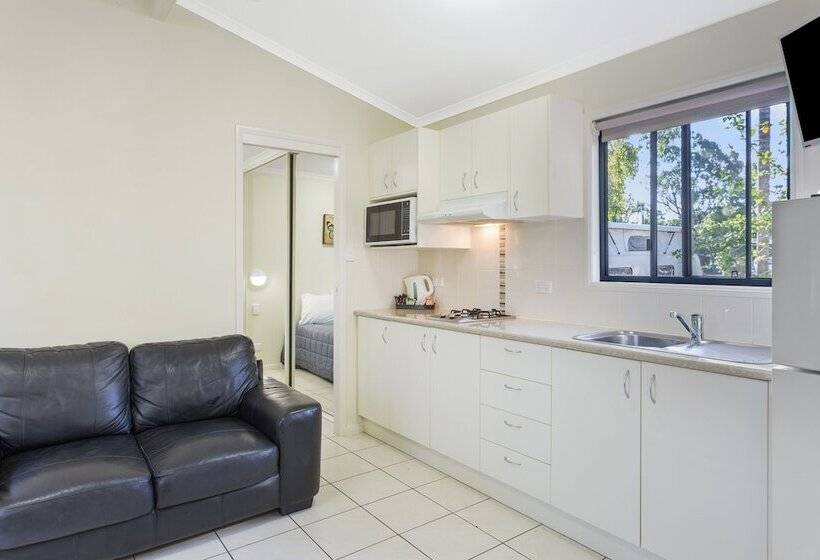 Landsborough Holiday Park