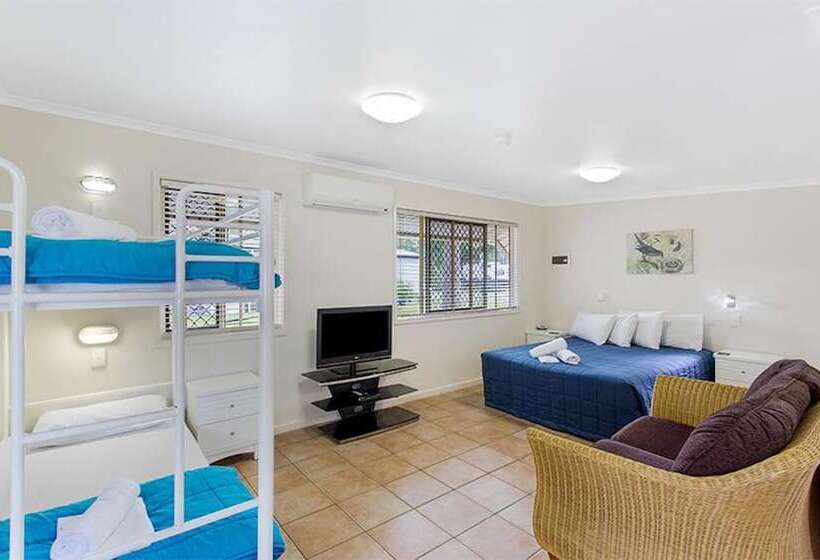 Landsborough Holiday Park