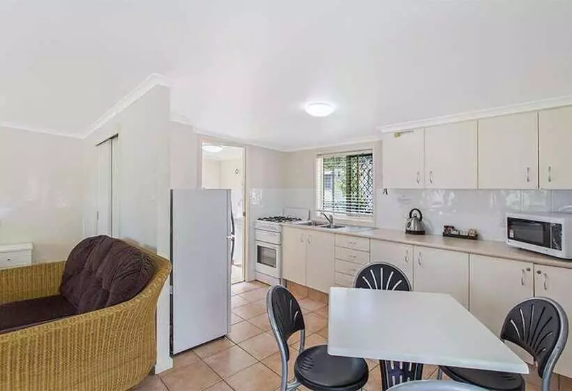 Landsborough Holiday Park