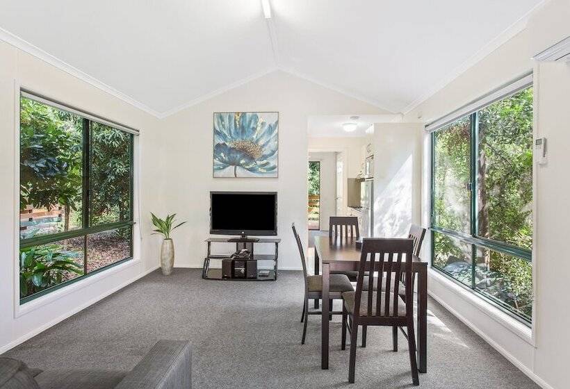 Landsborough Holiday Park