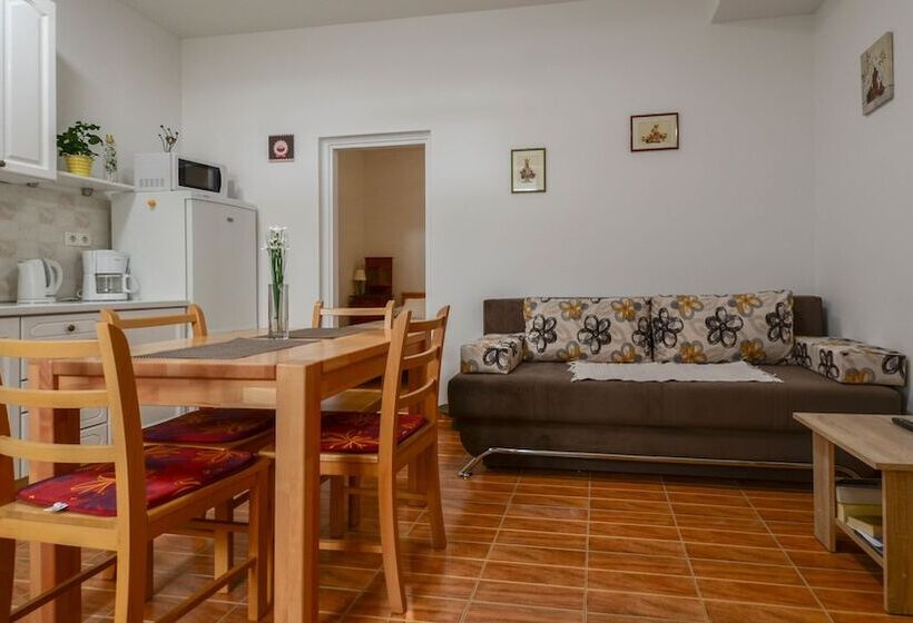 Apartment Vicenco Top Location