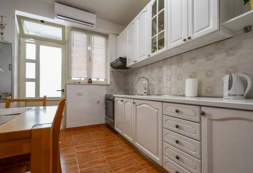 Apartment Vicenco Top Location