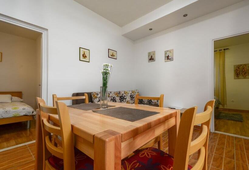 Apartment Vicenco Top Location