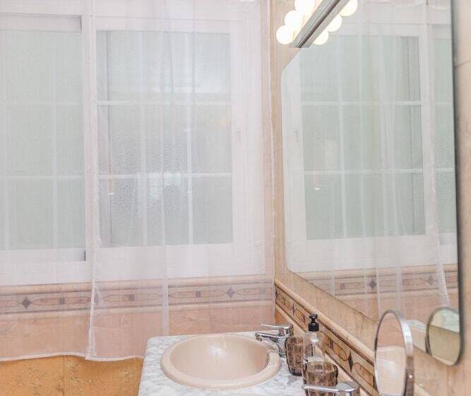 Beachfront 4br Big Groups Or 2 Families