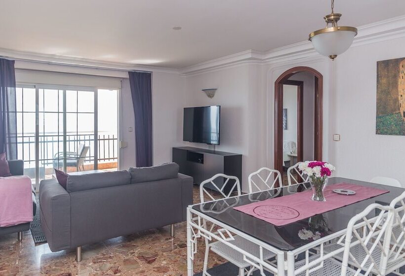 Beachfront 4br Big Groups Or 2 Families