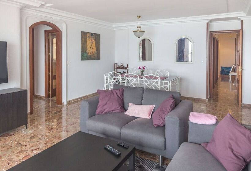 Beachfront 4br Big Groups Or 2 Families