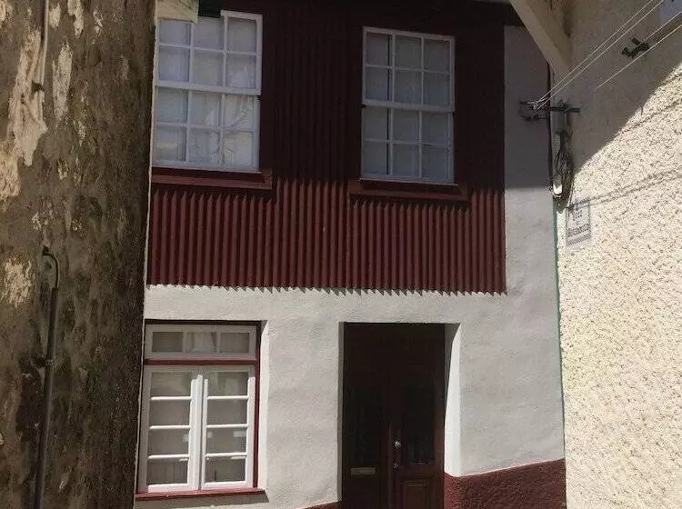 Casas Do Castelo De Lamego