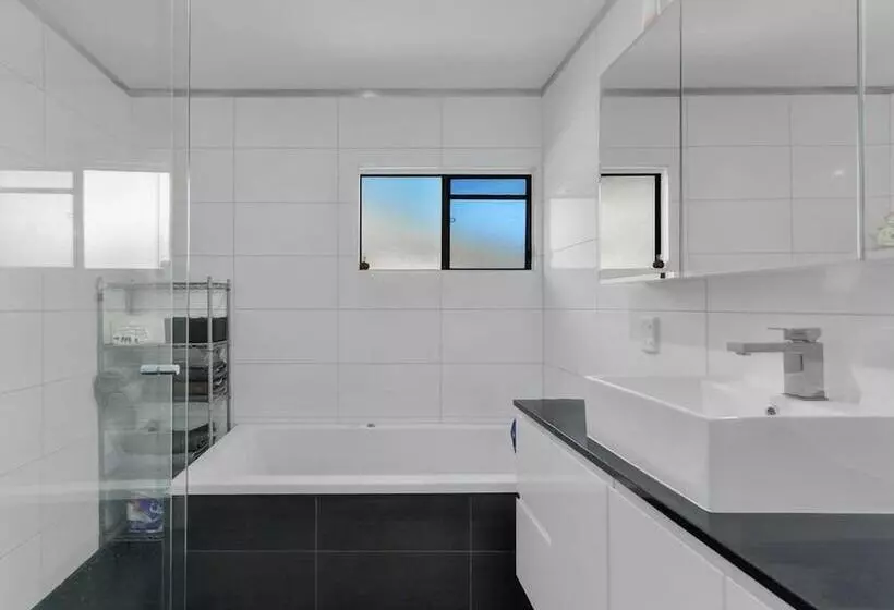 Clayfield Home Near Bne Airport & Cbd