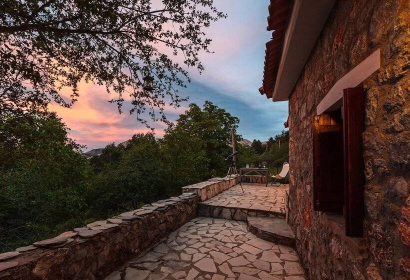 Escape In The Forest, Cosy Chalet With Home Cinema