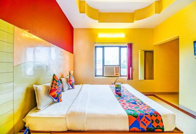 Fabhotel Starleaf Prime