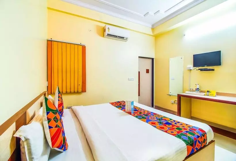 Fabhotel Starleaf Prime