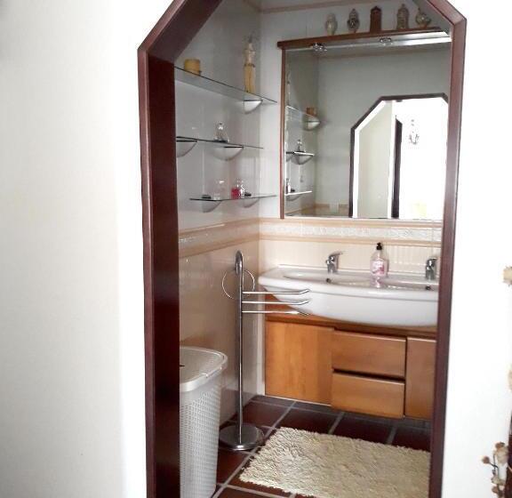 Spacious House In Encarnacao With Garden & Terrace