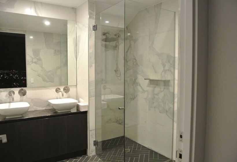 Adelaide Vue Penthouse