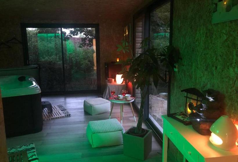 مبيت وإفطار La Fresnaie : Chambres ,table D'hôtes & Spa