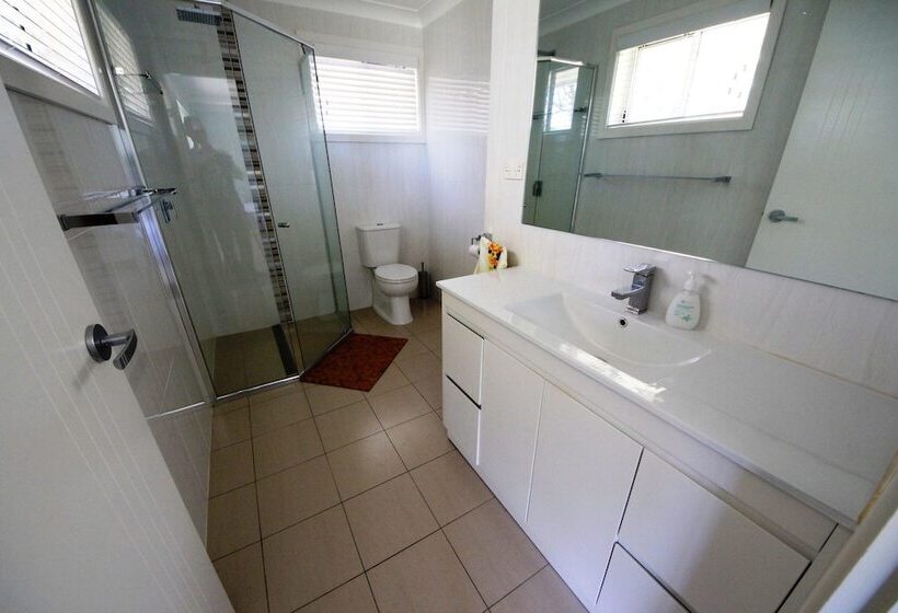 Briney Mia At Hat Head