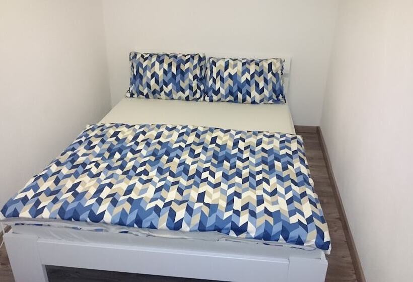 Ferienwohnung Scharenstetterstraße