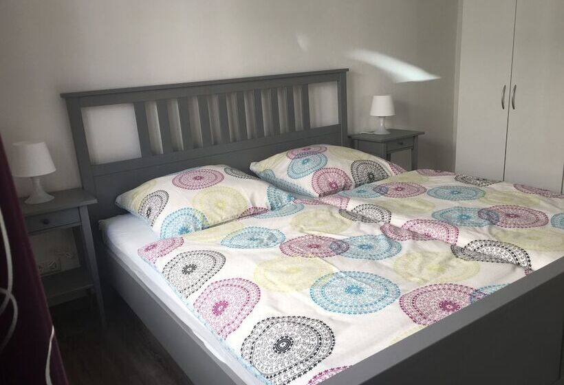 Ferienwohnung Scharenstetterstraße