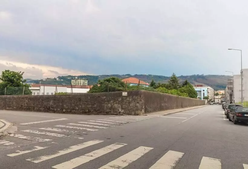 House And People   Rua Da Taxa