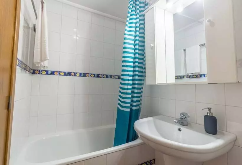 House And People   Rua Da Taxa