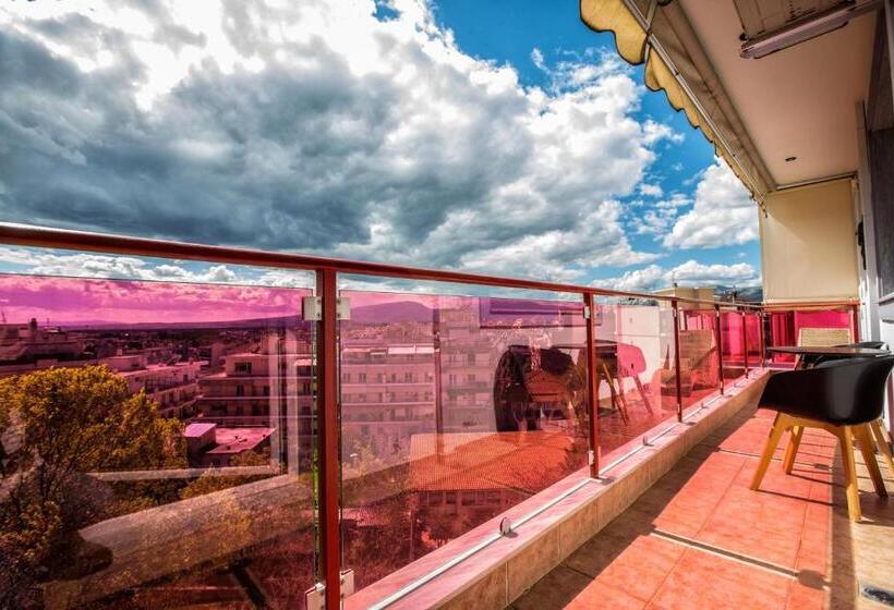 Luxury Suites   Free Parking