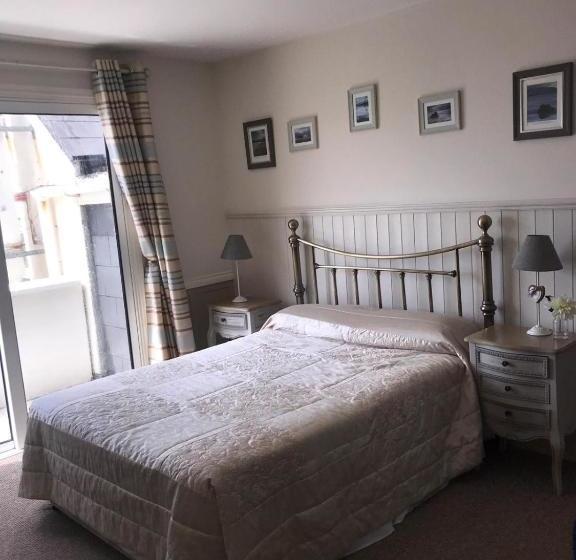 膳宿费 Westend Bar & Restaurant