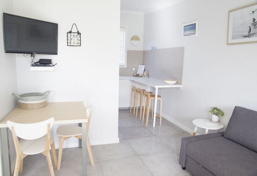 Salty Shack Lancelin