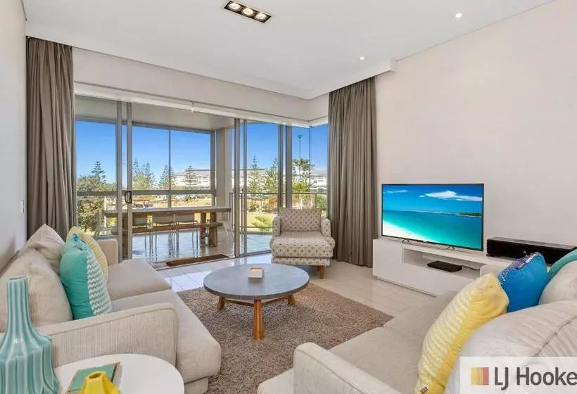 Wave Culture 1204 Beach Bliss   Apartment With Complex Pool & Spa