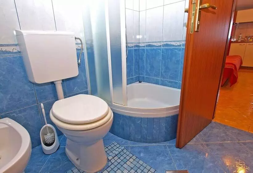 Apartments Blazenka 1270