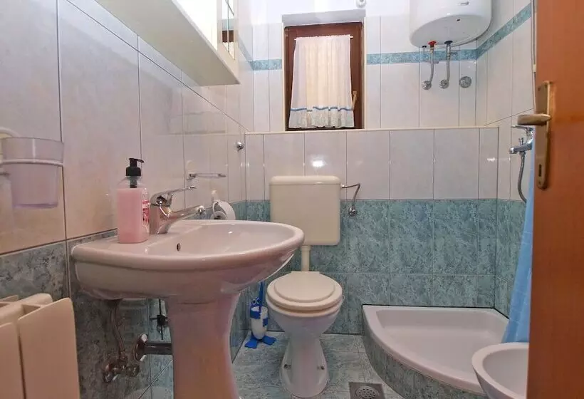 Apartments Blazenka 1270