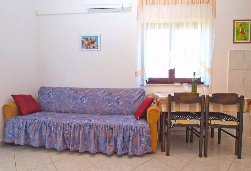Apartments Blazenka 1270