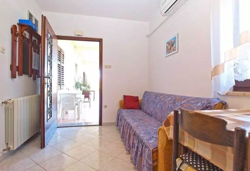 Apartments Blazenka 1270