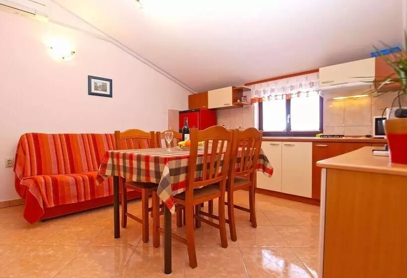 Apartments Blazenka 1270