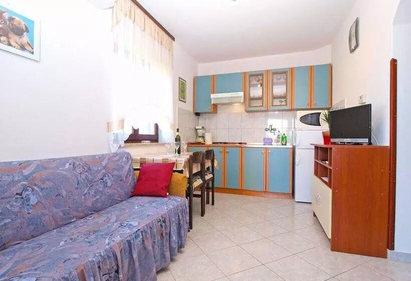 Apartments Blazenka 1270