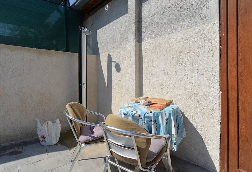 Apartments Valbandon 1008