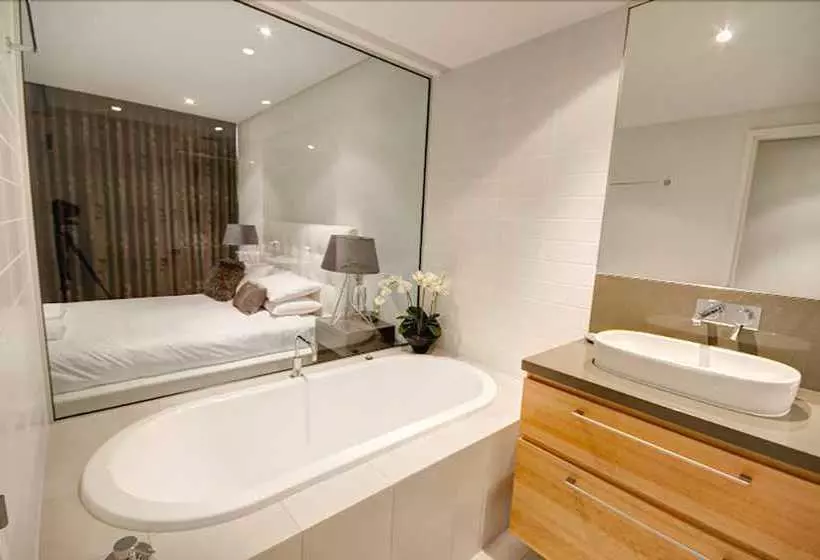 Bayview 701