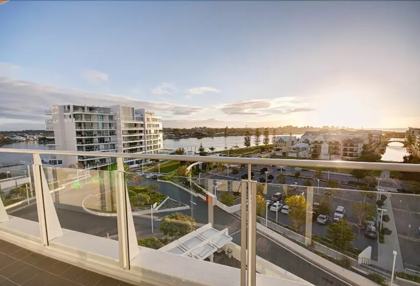 Bayview 701