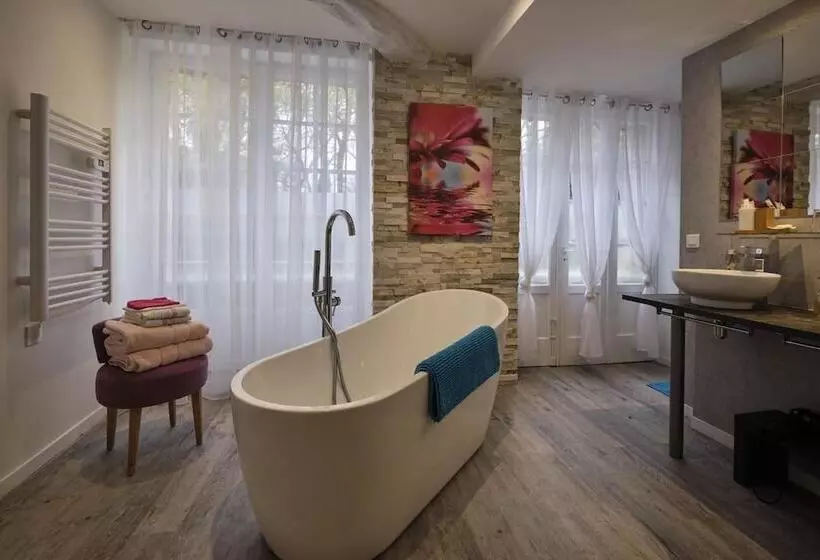 Aamiaismajoitus (B&B) Chambres D Hôtes Le Moulin D ô